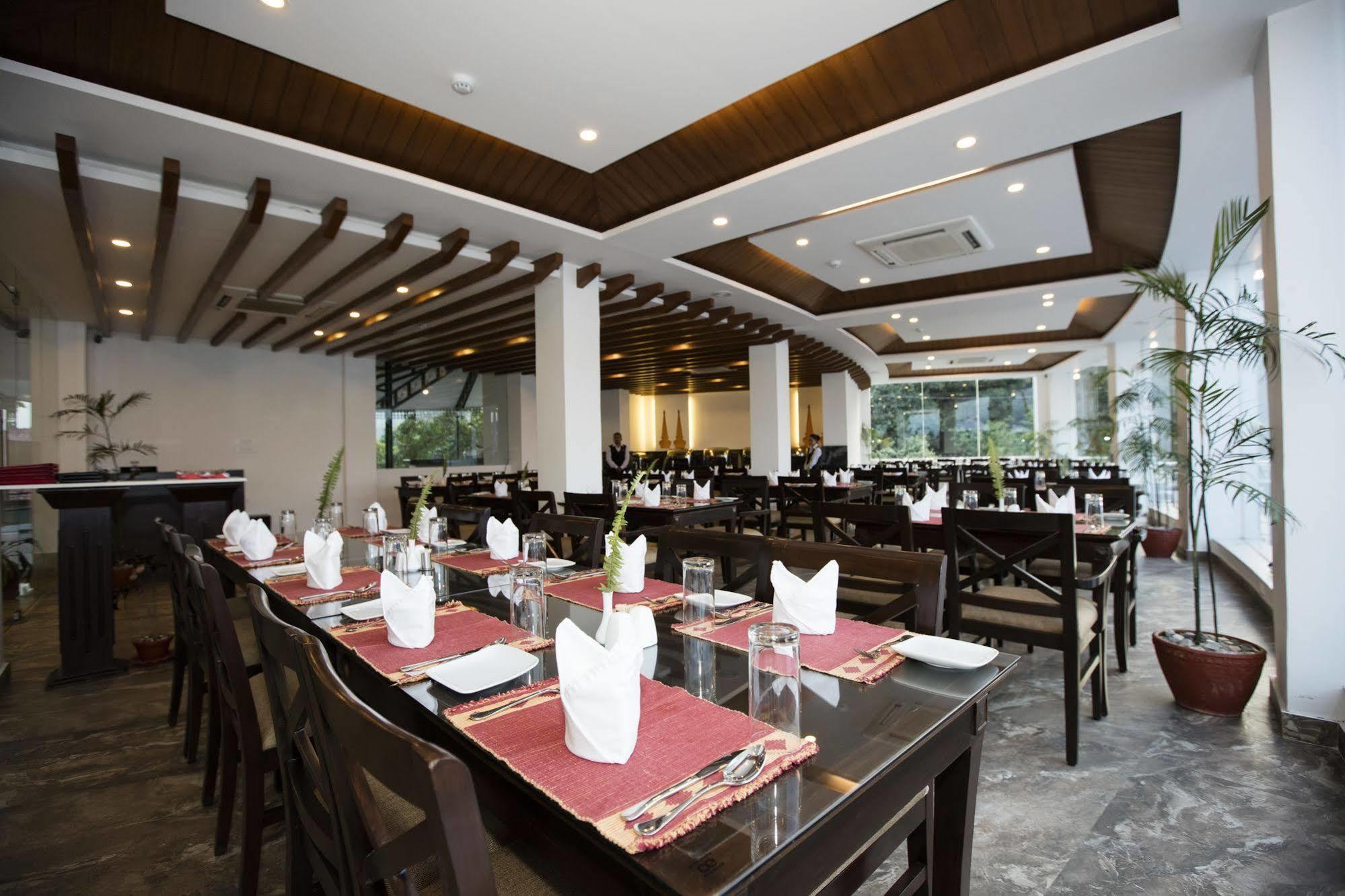 Himalayan Front Hotel By Kgh Group Ποκάρα Εξωτερικό φωτογραφία